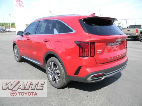 Used 2022 Kia Sorento SX AWD/4WD image 4