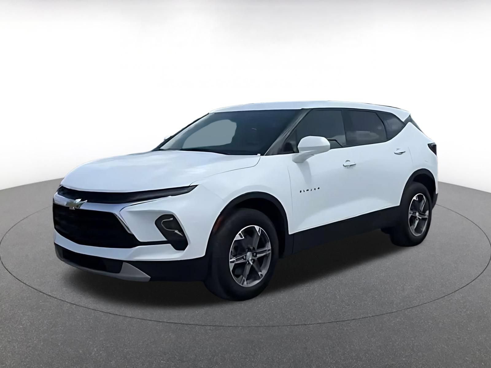 Used 2025 Chevrolet Blazer LT FWD image 8