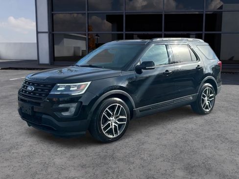 Used 2016 Ford Explorer Sport w/ Equipment Group 401A image 2