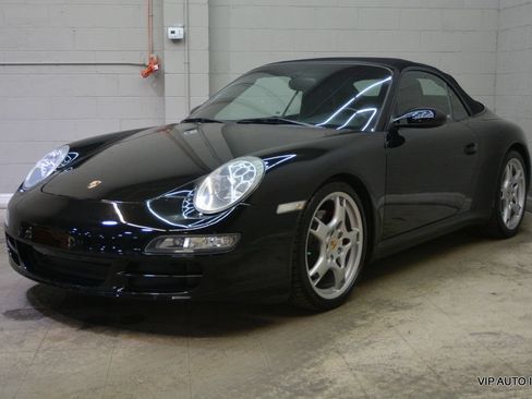 Used 2006 Porsche 911 Carrera S RWD image 4