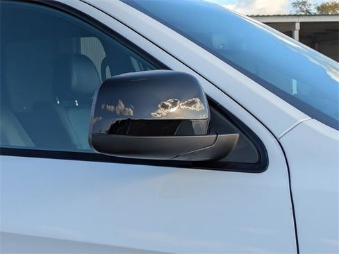 Used 2020 Jeep Grand Cherokee Altitude image 12