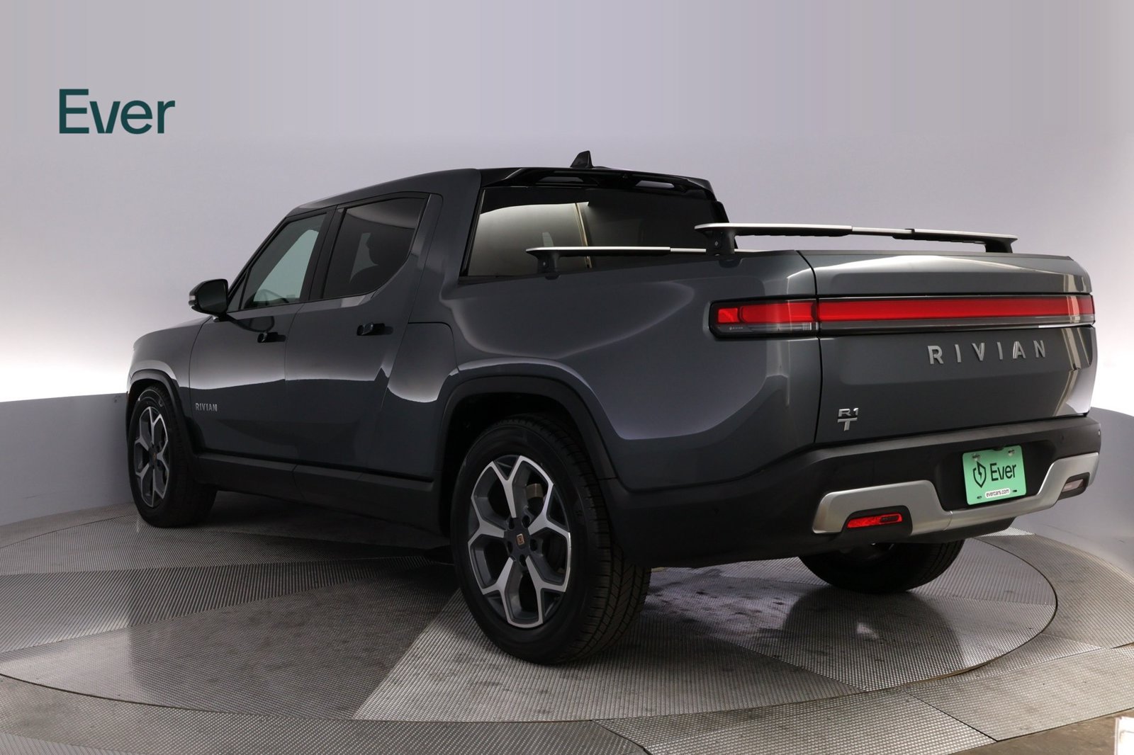 Used 2024 Rivian R1T Adventure Dual AWD/4WD image 17
