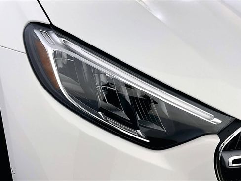 New 2026 Mercedes-Benz GLC 300 4MATIC image 16