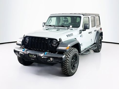 Used 2023 Jeep Wrangler Unlimited w/ Cold Weather Group image 3