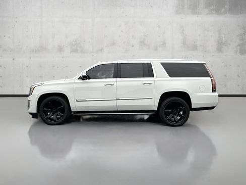 Used 2020 Cadillac Escalade ESV Luxury image 4