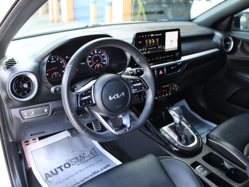 Used 2022 Kia Forte GT-Line w/ GT-Line Premium Package FWD image 13