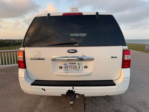 Used 2011 Ford Expedition EL XL image 5