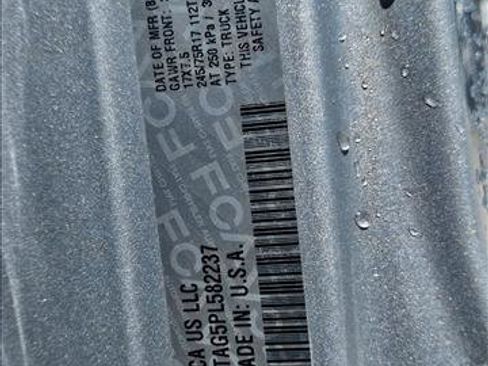 Used 2023 Jeep Gladiator Sport image 15