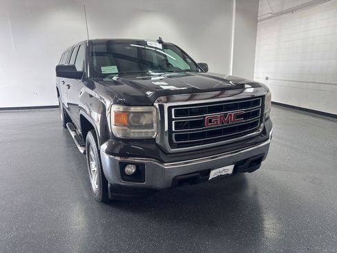 Used 2015 GMC Sierra 1500 SLE w/ SLE Value Package AWD/4WD image 1