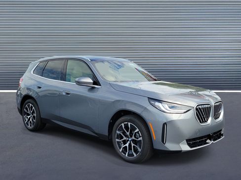 New 2026 BMW X3 xDrive30i w/ Convenience Package AWD/4WD image 2