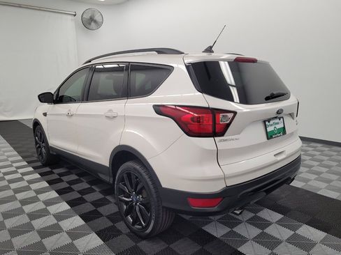 Used 2019 Ford Escape SE FWD image 5