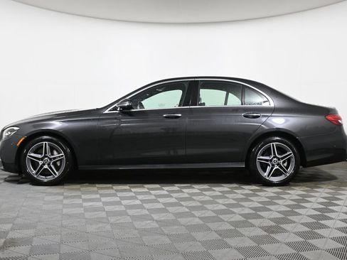 Used 2023 Mercedes-Benz E 350 4MATIC Sedan image 2