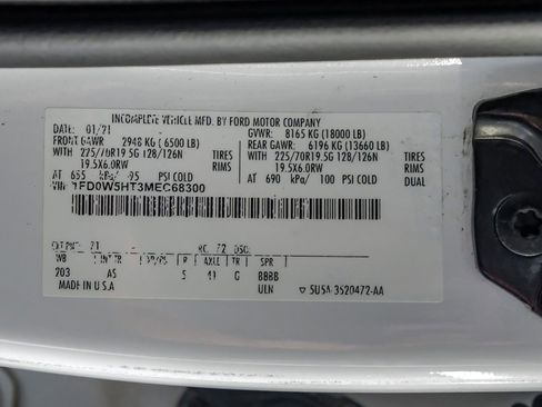 Used 2021 Ford F550 4x4 Crew Cab Super Duty w/ Power Equipment Group image 60