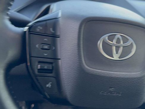 Certified 2024 Toyota Prius XLE image 17