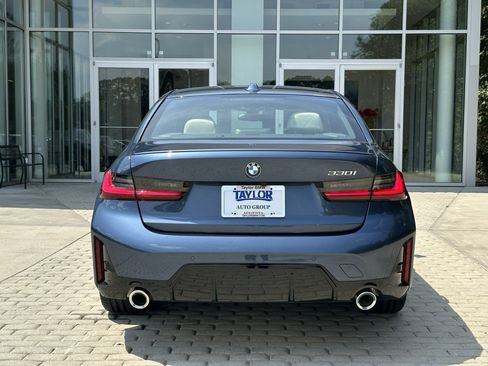 Used 2025 BMW 330i Sedan w/ M Sport Package RWD image 13