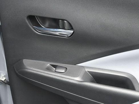 Used 2023 Nissan Kicks SR w/ SR Premium Package image 30