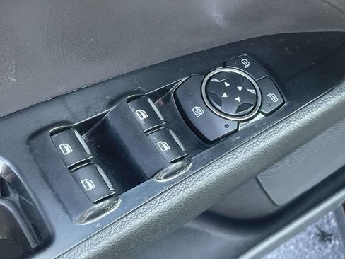 Used 2014 Ford Fusion SE w/ Equipment Group 202A FWD image 15