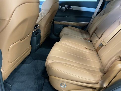 New 2025 Genesis GV80 2.5T Advanced image 23