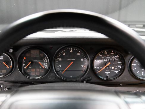 Used 1993 Porsche 911 Carrera RWD image 68