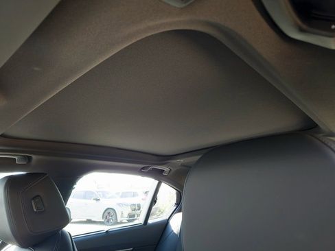 New 2026 BMW 530i xDrive w/ Executive Package image 16