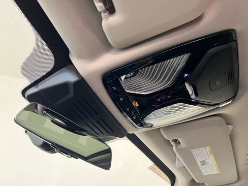 Certified 2025 BMW X7 xDrive40i image 19