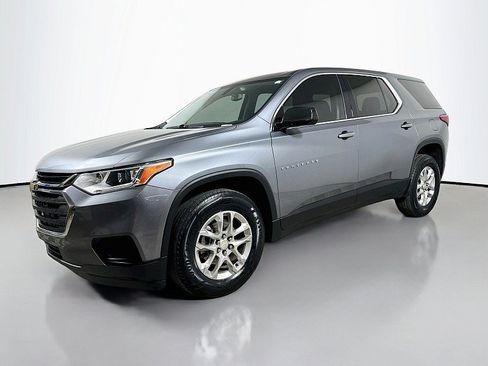 Used 2020 Chevrolet Traverse LS FWD image 3