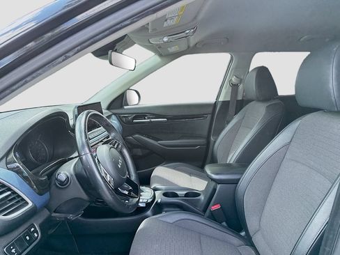 Used 2022 Kia Seltos S FWD image 6