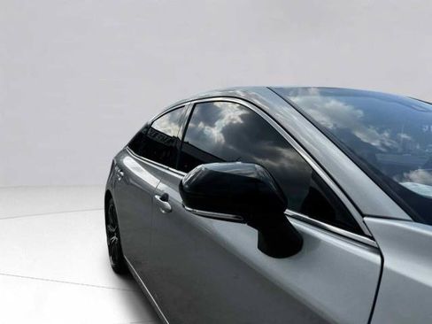 Used 2019 Toyota Avalon XSE FWD image 8