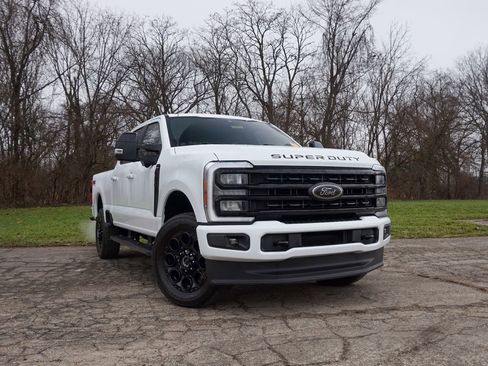 Used 2023 Ford F250 Lariat w/ Black Appearance Package image 1