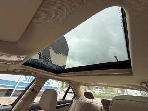 Used 2013 Mercedes-Benz C 300 4MATIC Sedan image 5