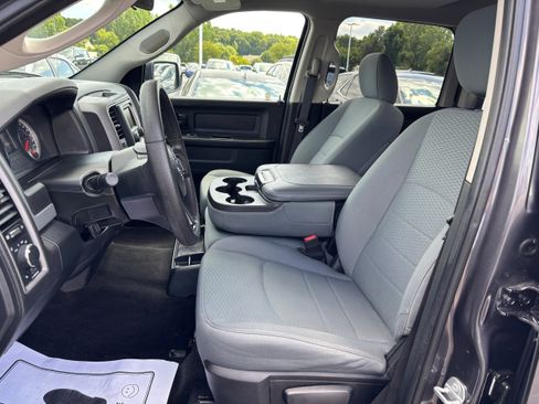 Used 2017 RAM 1500 Tradesman w/ Popular Equipment Group AWD/4WD image 13