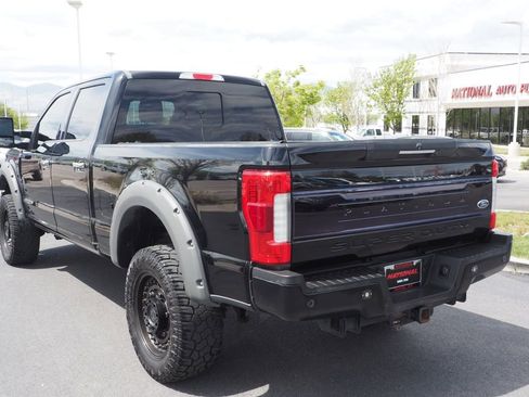 Used 2017 Ford F250 Platinum w/ FX4 Off-Road Package AWD/4WD image 4