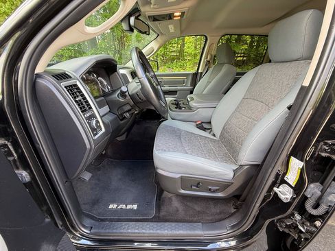 Used 2018 RAM 1500 Big Horn AWD/4WD image 14