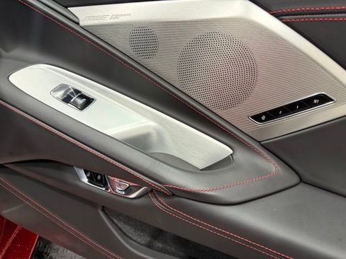 Used 2022 Chevrolet Corvette Stingray Premium Cpe w/ Z51 Performance Package image 18