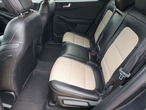 Used 2022 Ford Escape Titanium w/ Titanium Premium Package FWD image 28