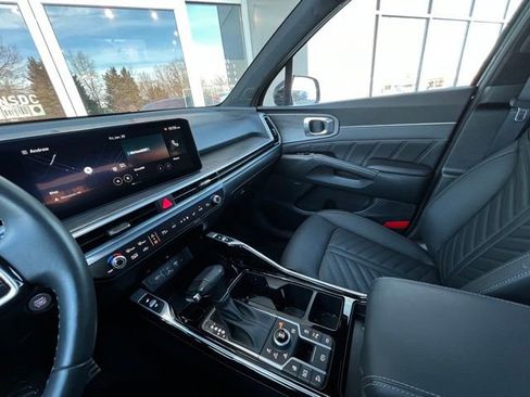Used 2025 Kia Sorento SX Prestige image 24