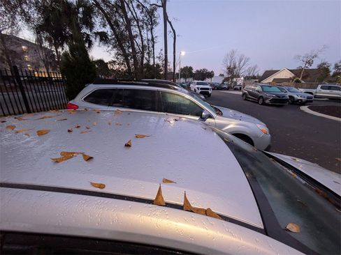 Used 2020 Toyota Corolla LE image 11