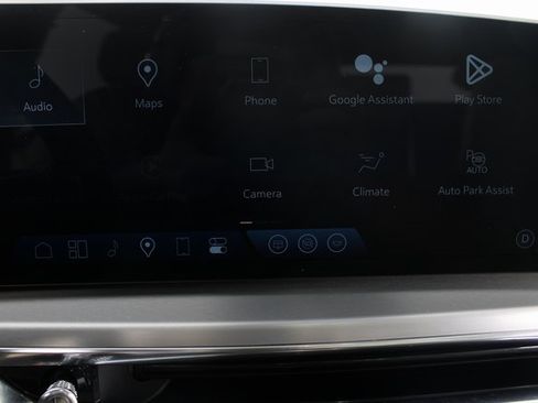 Used 2024 Cadillac Lyriq Sport image 5