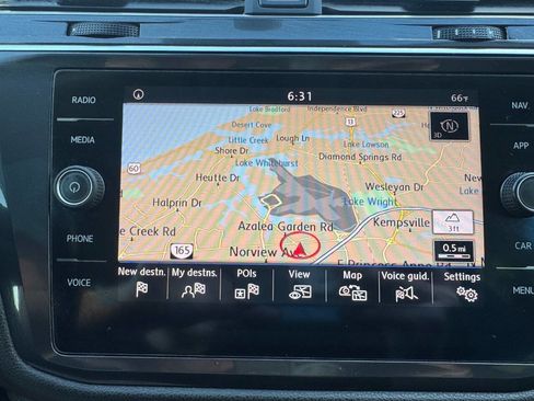 Used 2019 Volkswagen Tiguan SEL R-Line FWD image 18