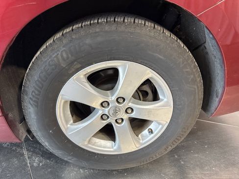 Used 2017 Toyota Sienna LE image 9