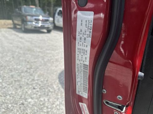 Used 2019 Jeep Compass Latitude w/ Popular Equipment Group AWD/4WD image 34