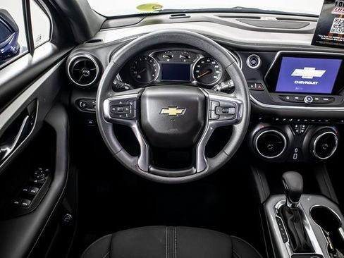 Used 2022 Chevrolet Blazer LT image 18