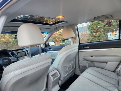 Used 2011 Subaru Legacy 2.5i Premium image 22