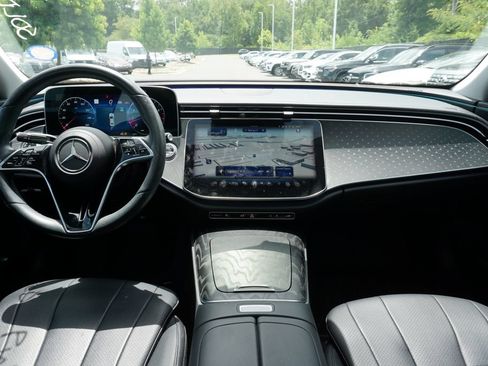 Certified 2024 Mercedes-Benz E 350 4MATIC Sedan image 25