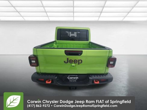 Used 2025 Jeep Gladiator Mojave image 7