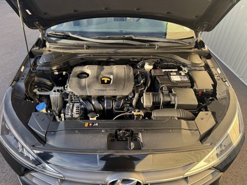 Used 2020 Hyundai Elantra Value Edition image 8