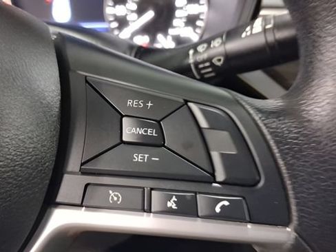 Used 2025 Nissan Altima 2.5 SV FWD image 27