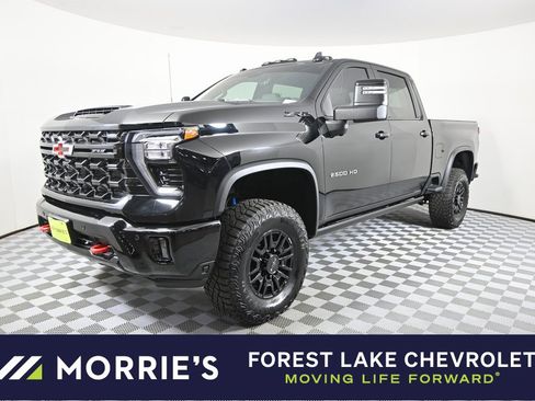 Used 2025 Chevrolet Silverado 2500 ZR2 w/ Technology Package image 1