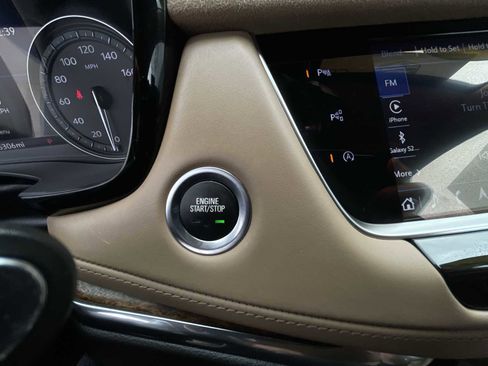 Certified 2023 Cadillac XT5 Sportv w/ Platinum Package image 16