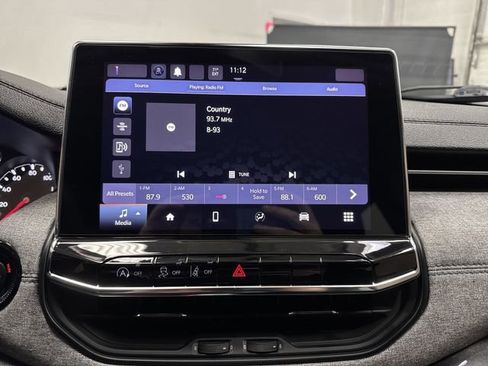 Used 2022 Jeep Compass Latitude image 16